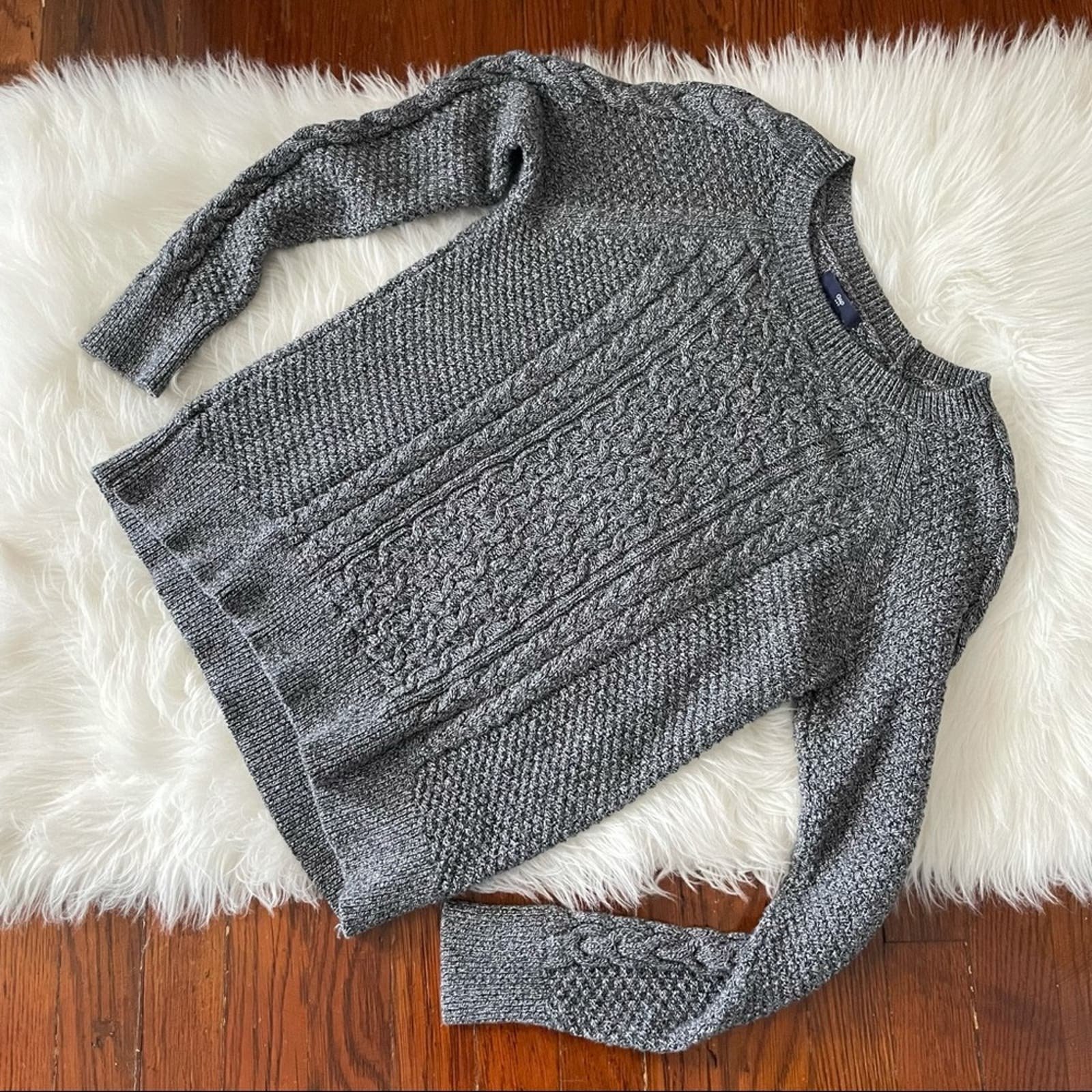 Simple GAP Heather Black Charcoal Sweater Basic Size Me
