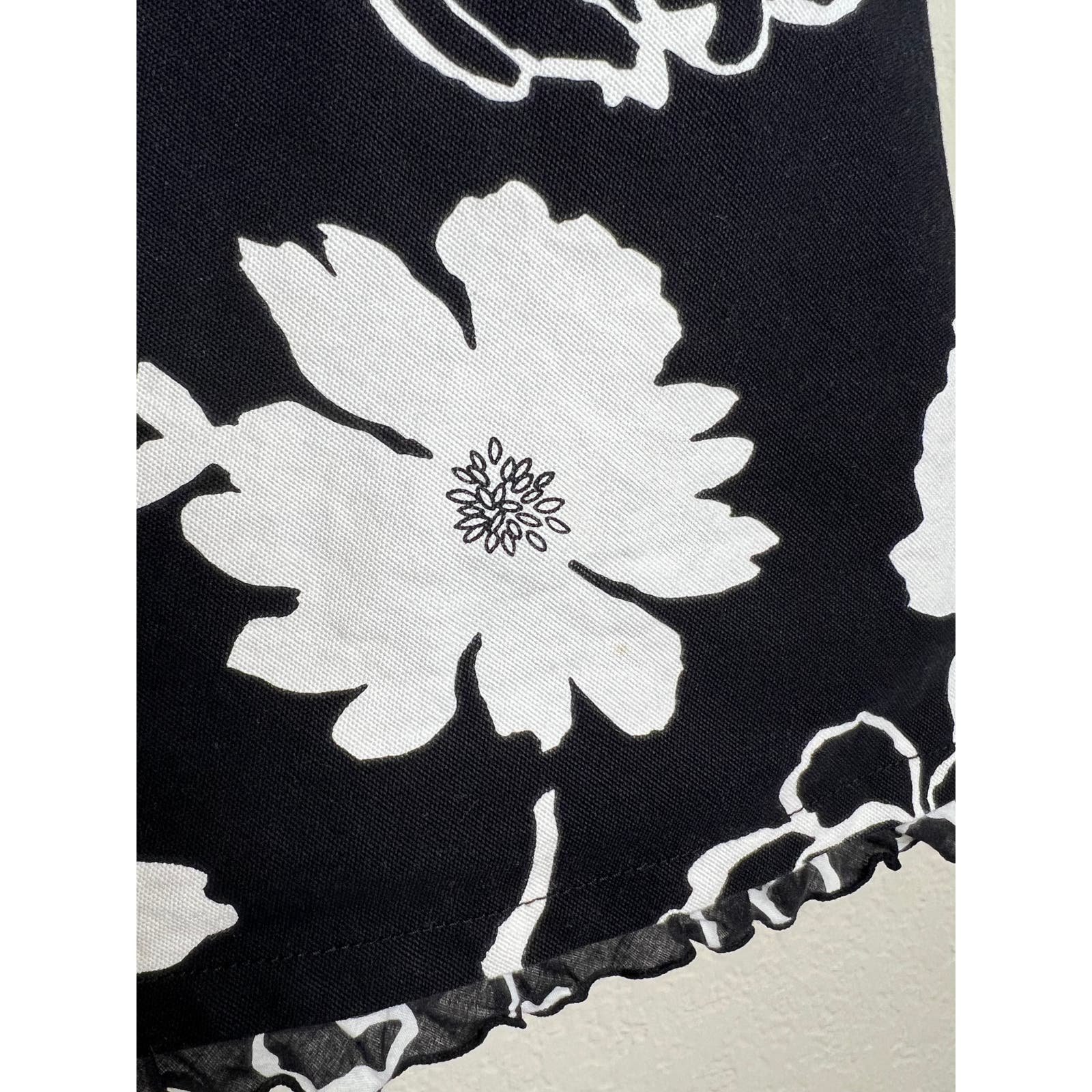 Comfortable Talbots Petites Women’s Black White Floral A-Line Skirt 4P FmtJsiF9k US Outlet
