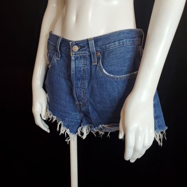Stylish Levi´s 501 Distressed Blue Jean Shorts (28) GxBq4pdZG Great