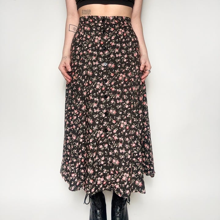 save up to 70% VINTAGE 90s PETITE MAXI FLORAL SKIRT Gqr
