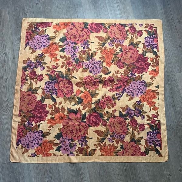 Factory Direct  Vintage Floral Tan Lilac Hydrangea Flowers Scarf Square iDHAPXC7X Hot Sale