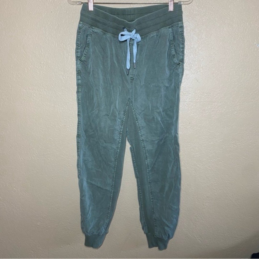 Great Aerie Size Small Olive Green Drawstring Joggers J