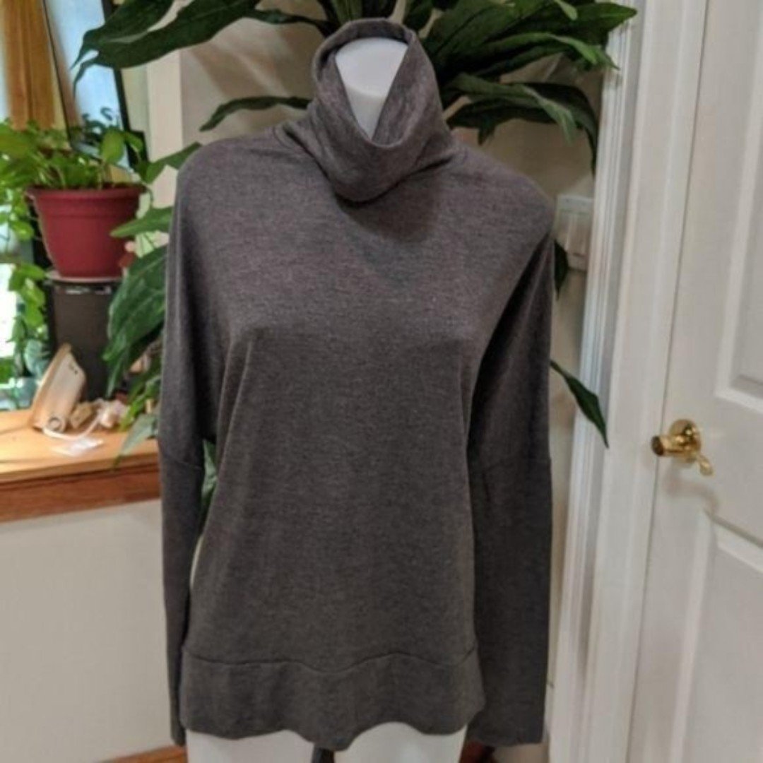 Exclusive Ransom Gray Drop Shoulder Turtleneck Top Size Medium -New With Tag gYGmkzT5P no tax
