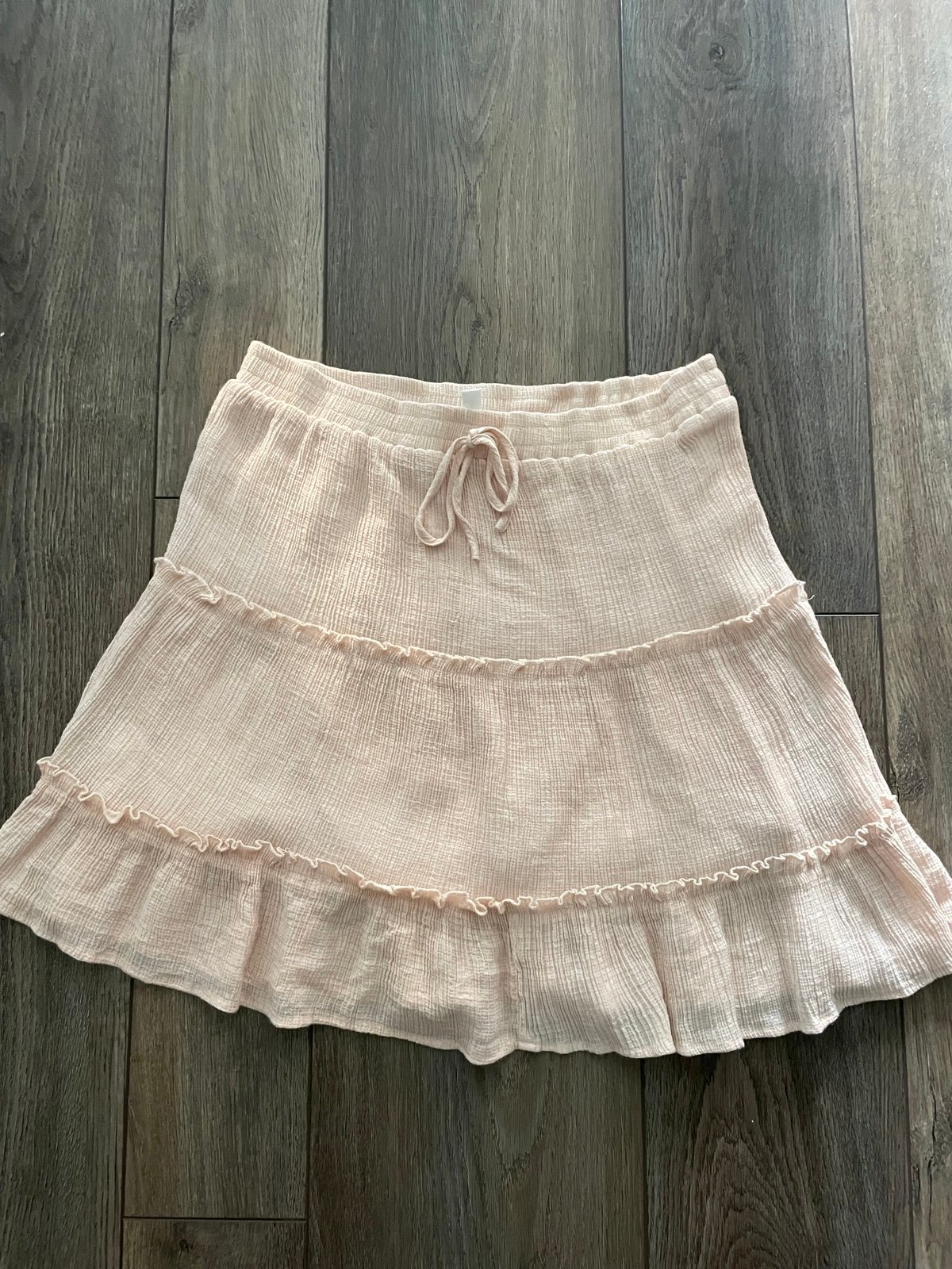 Perfect Love Tree women’s light peach mini skirt size L