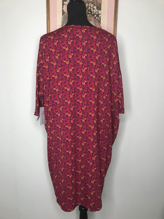 Elegant LuLaRoe Shortsleeve Shirt Women´s Large Maroon Floral Casual Blouse Top NWT NjtIi2kbs online store