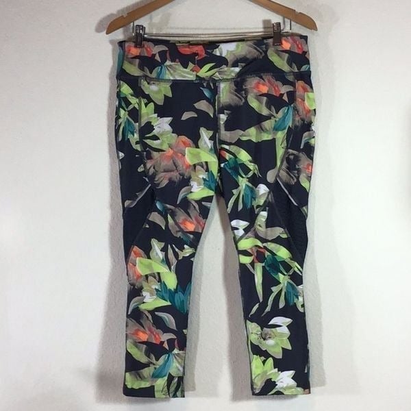 Promotions  Avia Women’s Pants Workout Capri Tropical Floral Pattern Pull On Leggings Size L nmr9I4BrQ Online Shop