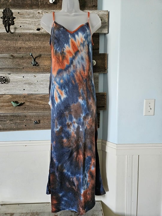 Classic NWOT Ces Femme Coral Reef Tie Dye Maxi Dress Si
