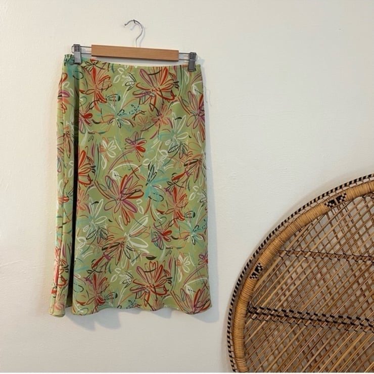 Buy Y2K New York and company  green floral knee length skirt  size medium OAMR9zBLX Low Price