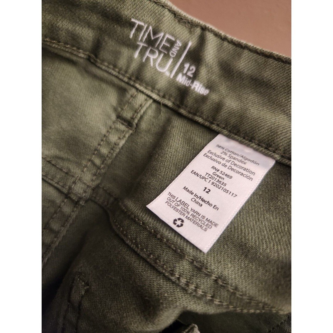 Simple Time and Tru Mid Rise Olive Green Cropped Jeans Raw Hem Distressed Size 12 OFrgWl9PA Hot Sale