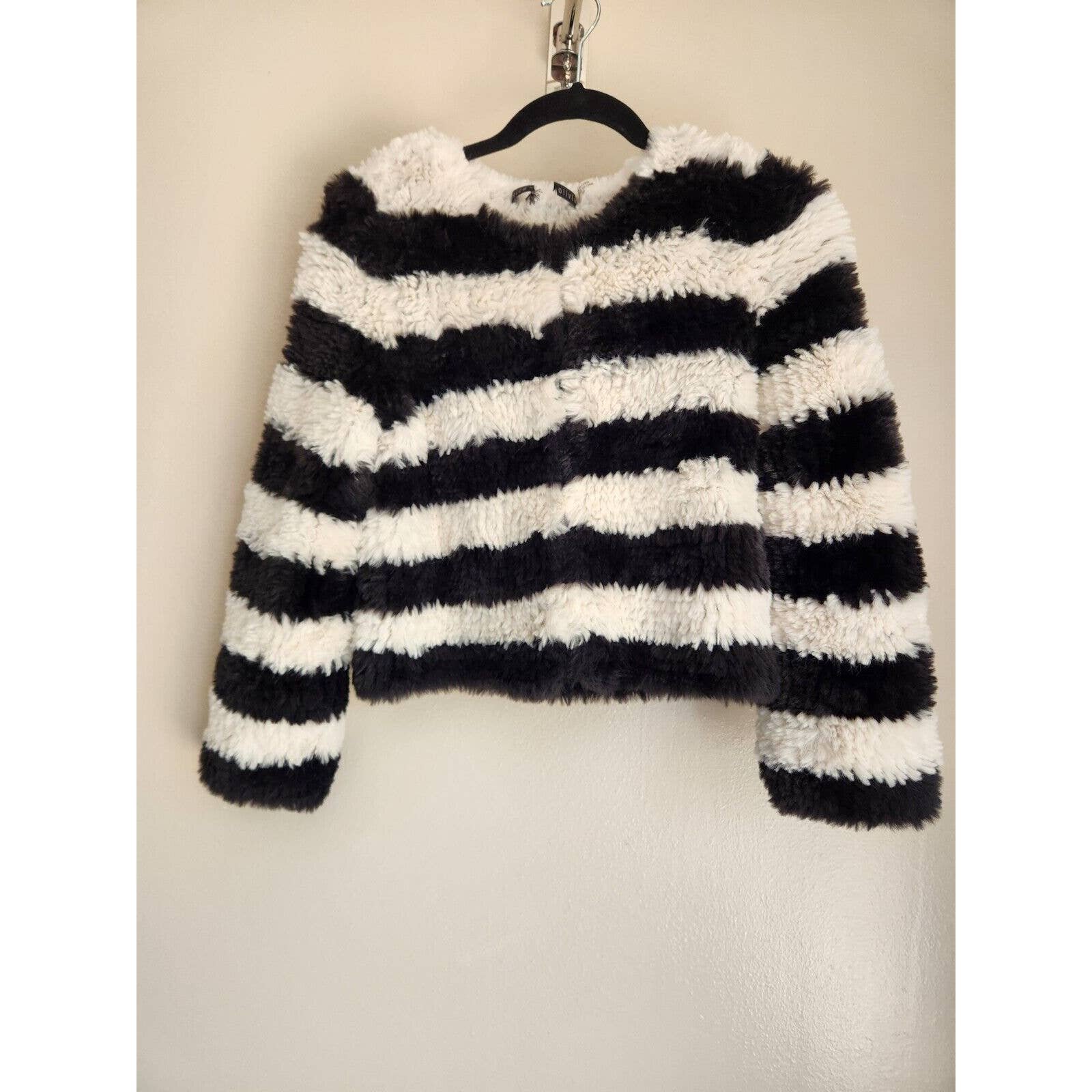 Latest  NWOT ALICE + OLIVIA Fawn Striped Faux Fur jacket Size S Black/White Runs Small IVIAwgokf Outlet Store