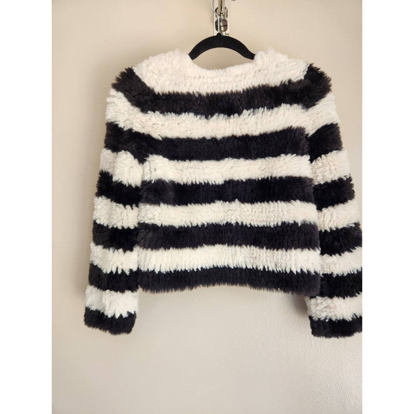 Latest  NWOT ALICE + OLIVIA Fawn Striped Faux Fur jacket Size S Black/White Runs Small IVIAwgokf Outlet Store