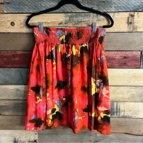 Latest  New York & Company Red Floral Skirt Size Medium