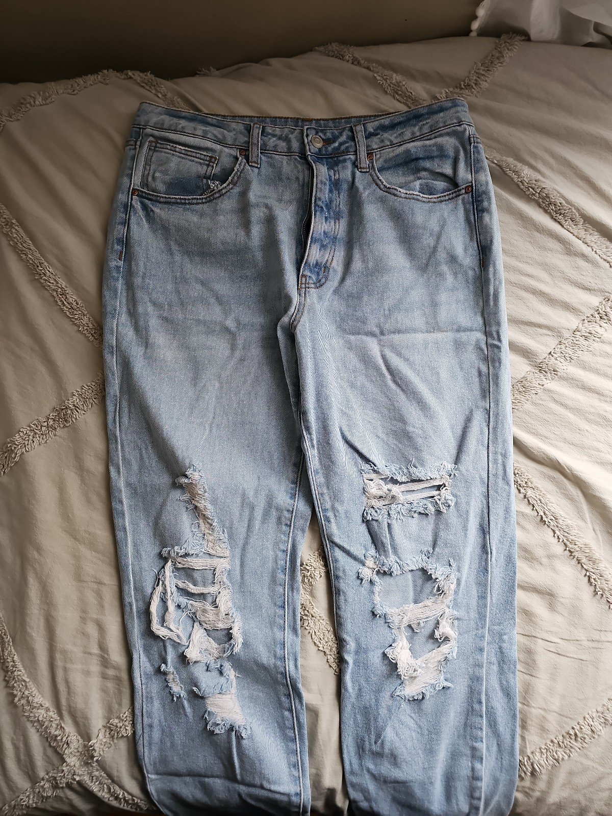 large selection No boundaries Distressed Jean´s size 13 O8utaxICs Great