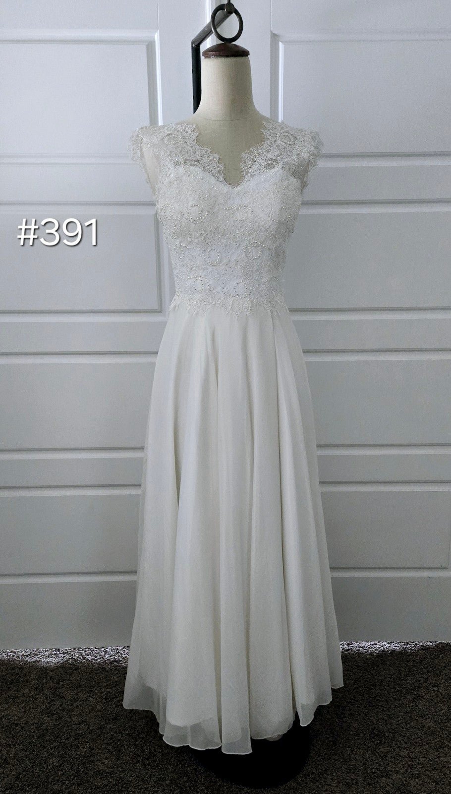 Discounted Ivory Chiffon & Lace Wedding Dress k1RbFzJYw