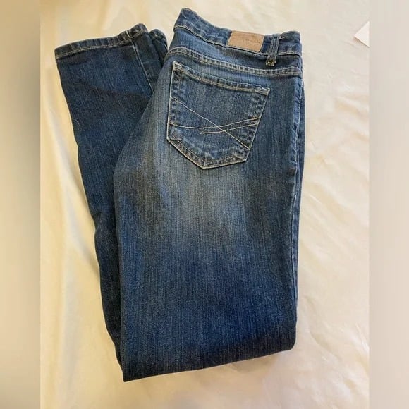Elegant Aeropostale woman’s jeans size 5/6 Short j0NZRS