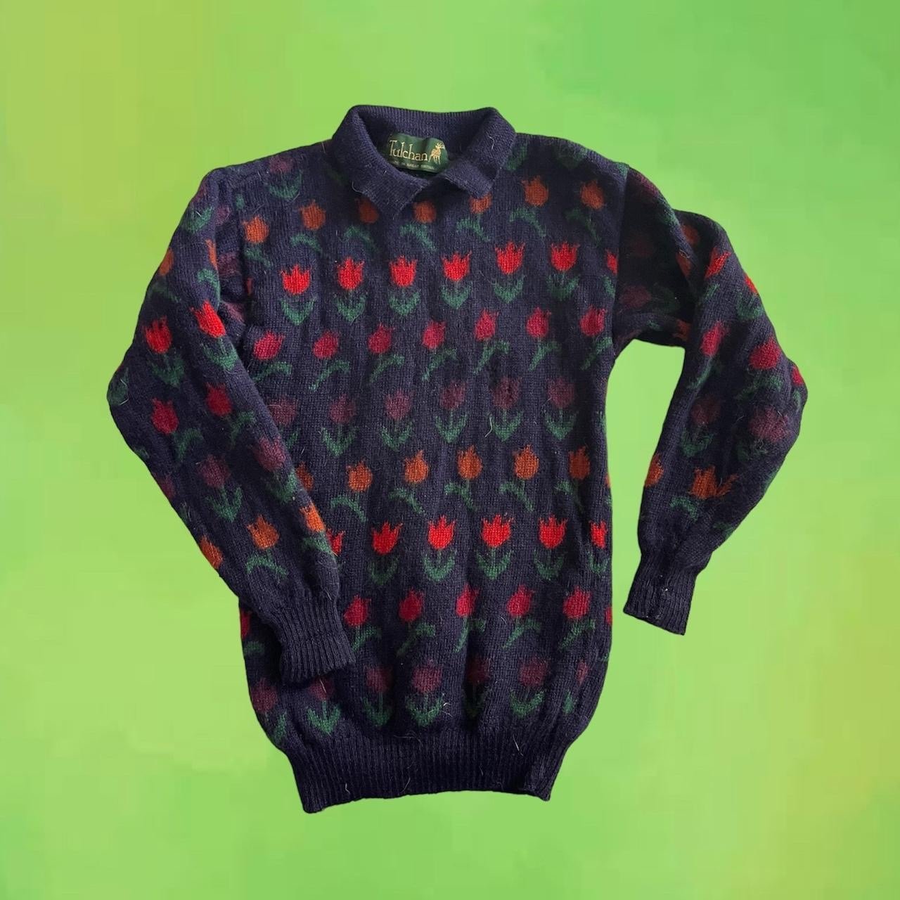 Beautiful Vintage 90s Wool Tulip Motif Collared Sweater