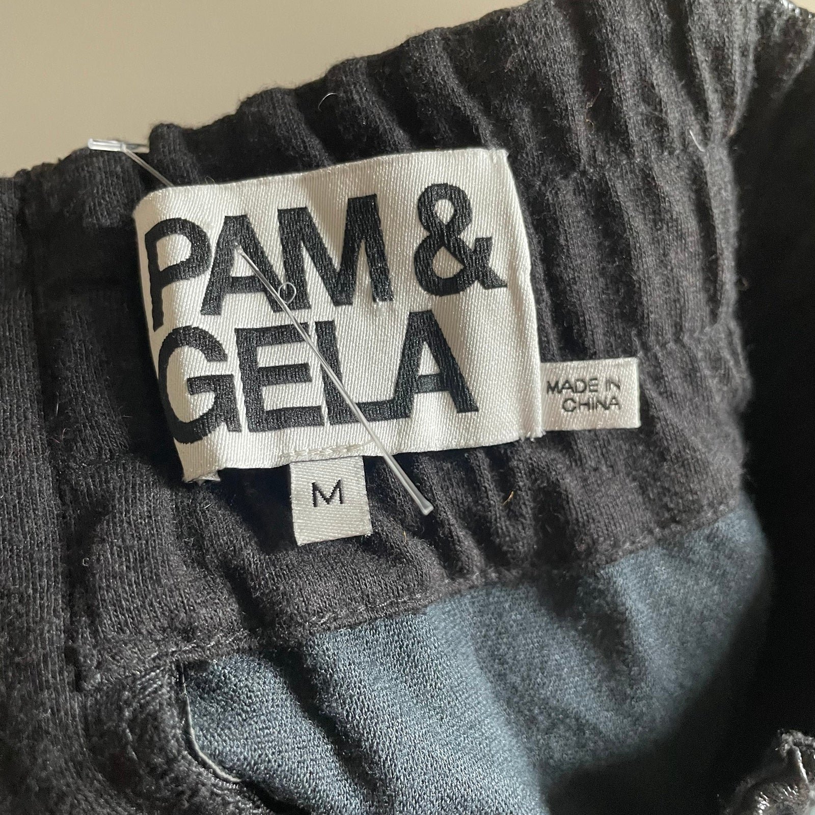 Buy Pam & Gela Black Faux Leather Two Pocket Elastic Waist Mini Skirt EUC Size M pBKsaXBWs just buy it