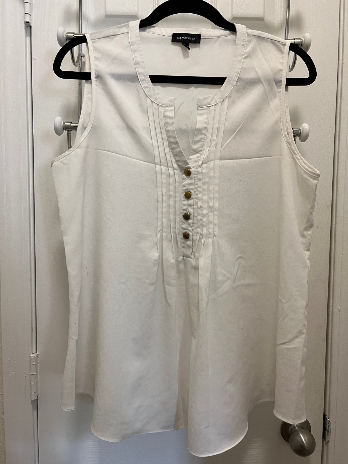 good price Sleeveless Blouse with Brass Buttons I40WGTp