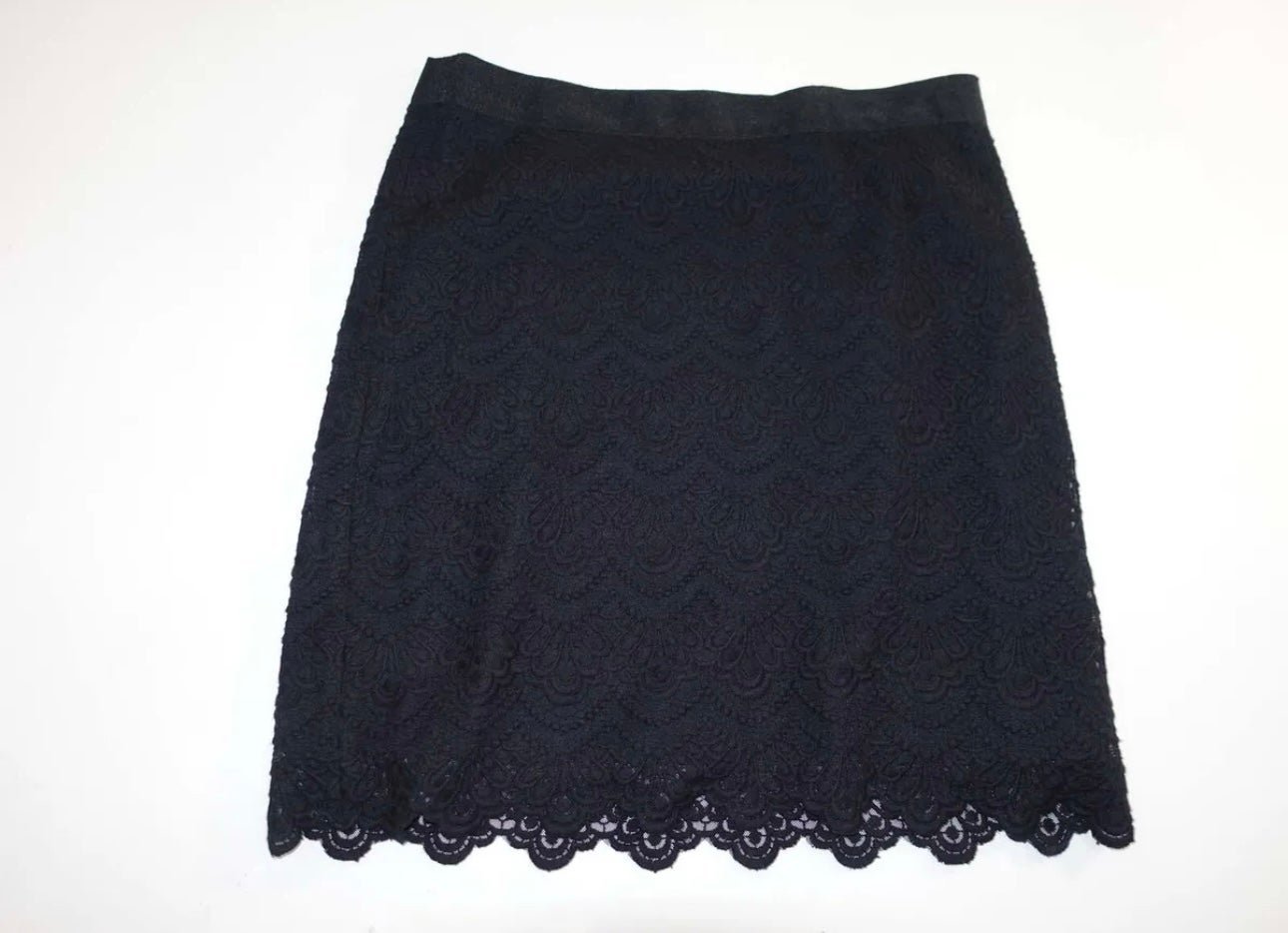 Gorgeous J. Crew Factory Scalloped Lace Mini Skirt Size