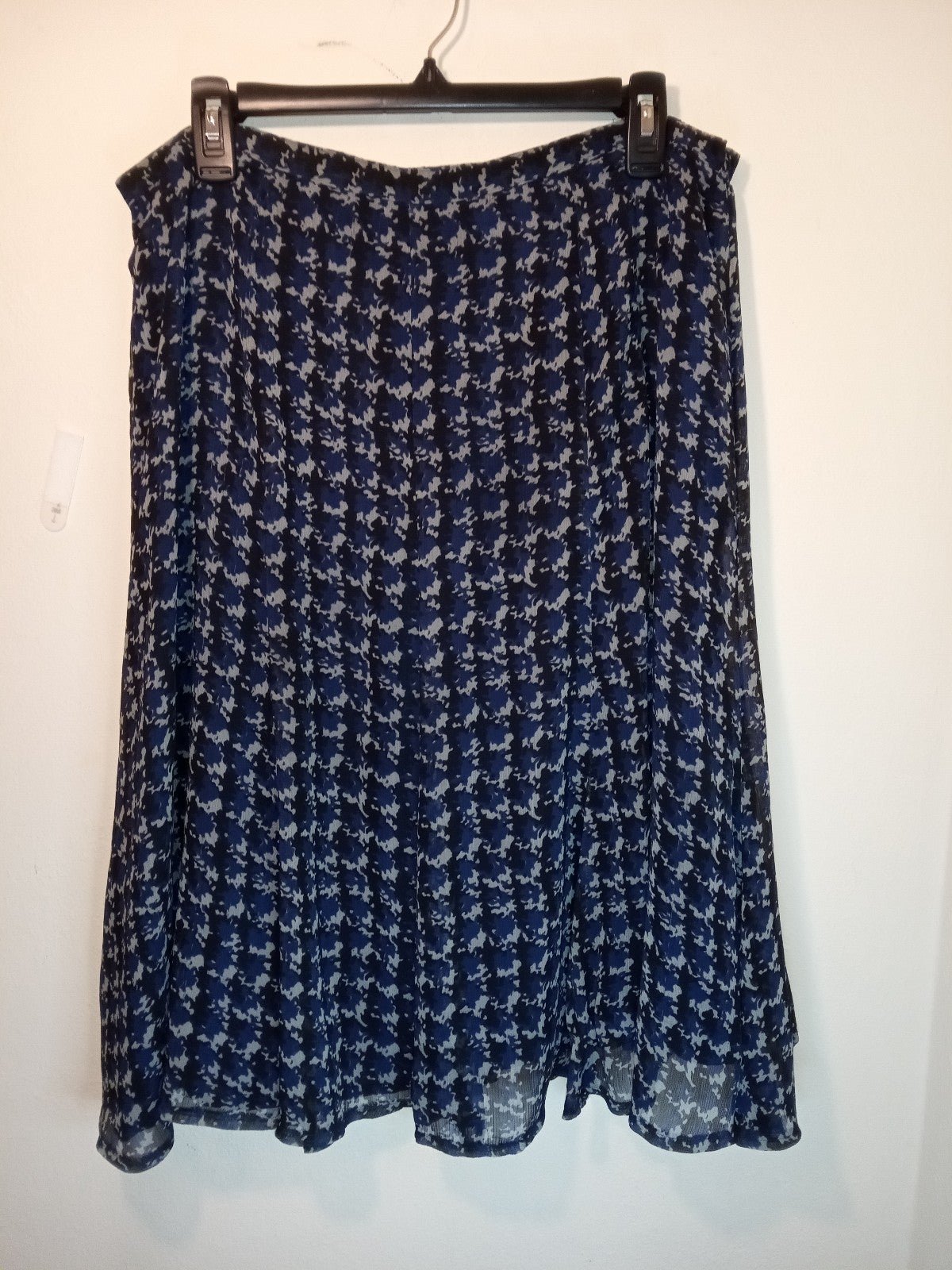 Factory Direct  BLUE PLEATED FLARED SKIRT SIZE 14 jub15