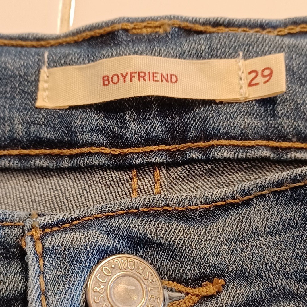 The Best Seller NWT Levi´s Boyfriend Jeans, Size 8, Mid-Rise, Stretch Denim, 29Wx27L, Distressed j0aPpnSfj Outlet Store