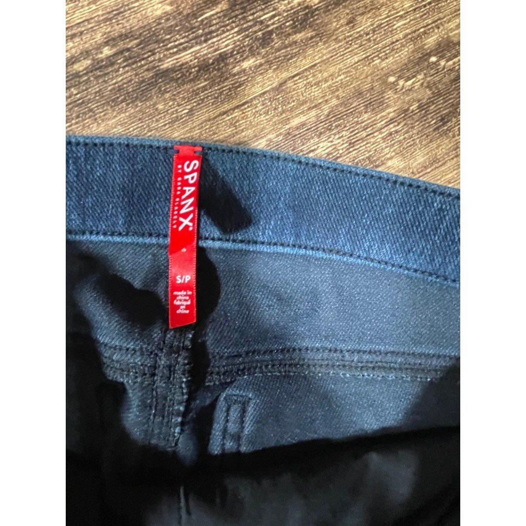 Beautiful SPANX jean/leggings dark wash size SMALL JRUNJ6gQu Discount