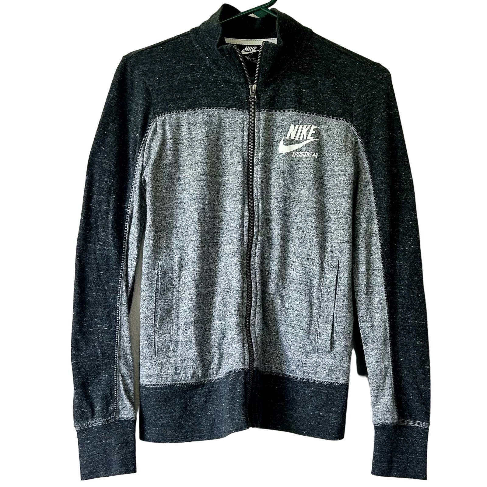the Lowest price Nike sports wear warm up zip black gra