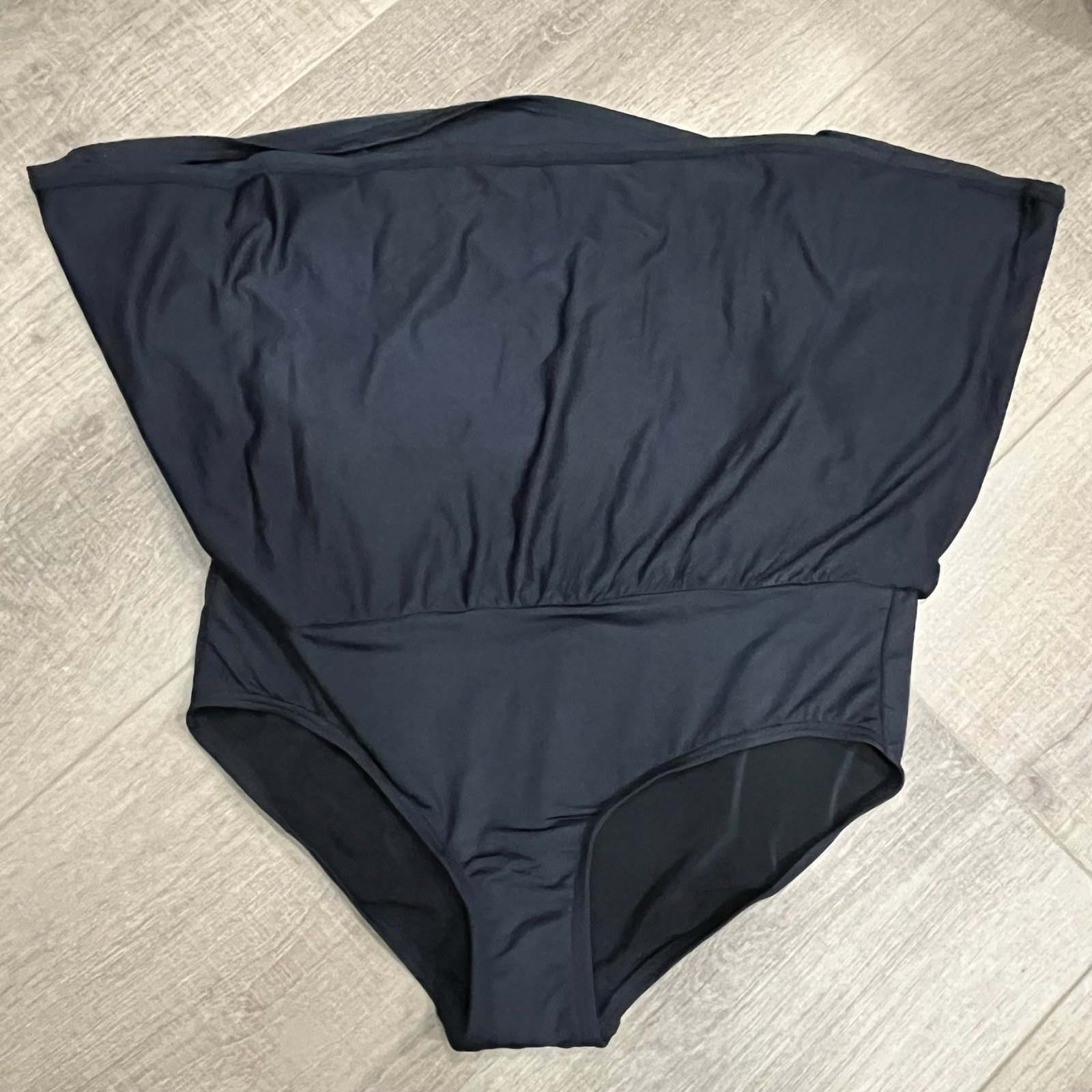 Exclusive Coco Reef Solid Cast Black Swim Skirt Skort U95396 Medium Bikini Bottom NWT $68 oeAER8VW1 Store Online