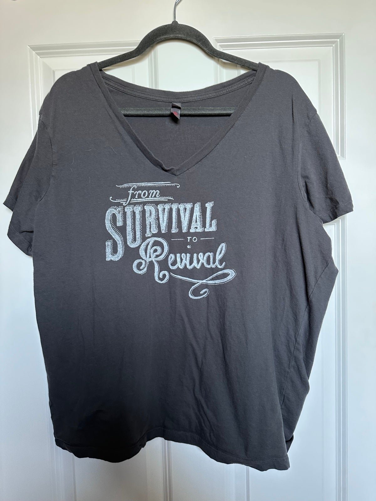 Simple Grey Survival Revival V-neck tee lVblaLW2f Facto