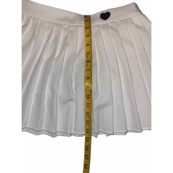Cheap Shein White Mini Pleated Tennis Skirt with Black Heart Size Medium PGceQof3v Everyday Low Prices