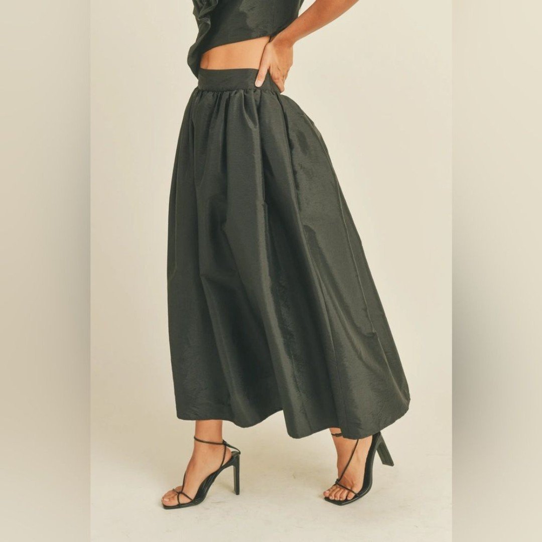large discount Miou Muse Puffy Handmade Midi Skirt in Black Size Large NWT FtC3snIr9 Cheap