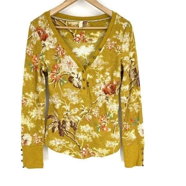 cheapest place to buy  Anthopologie Pilcro Shirt Size Medium Womens Yellow Floral Print Henley Thermal hsypUv4hq Wholesale