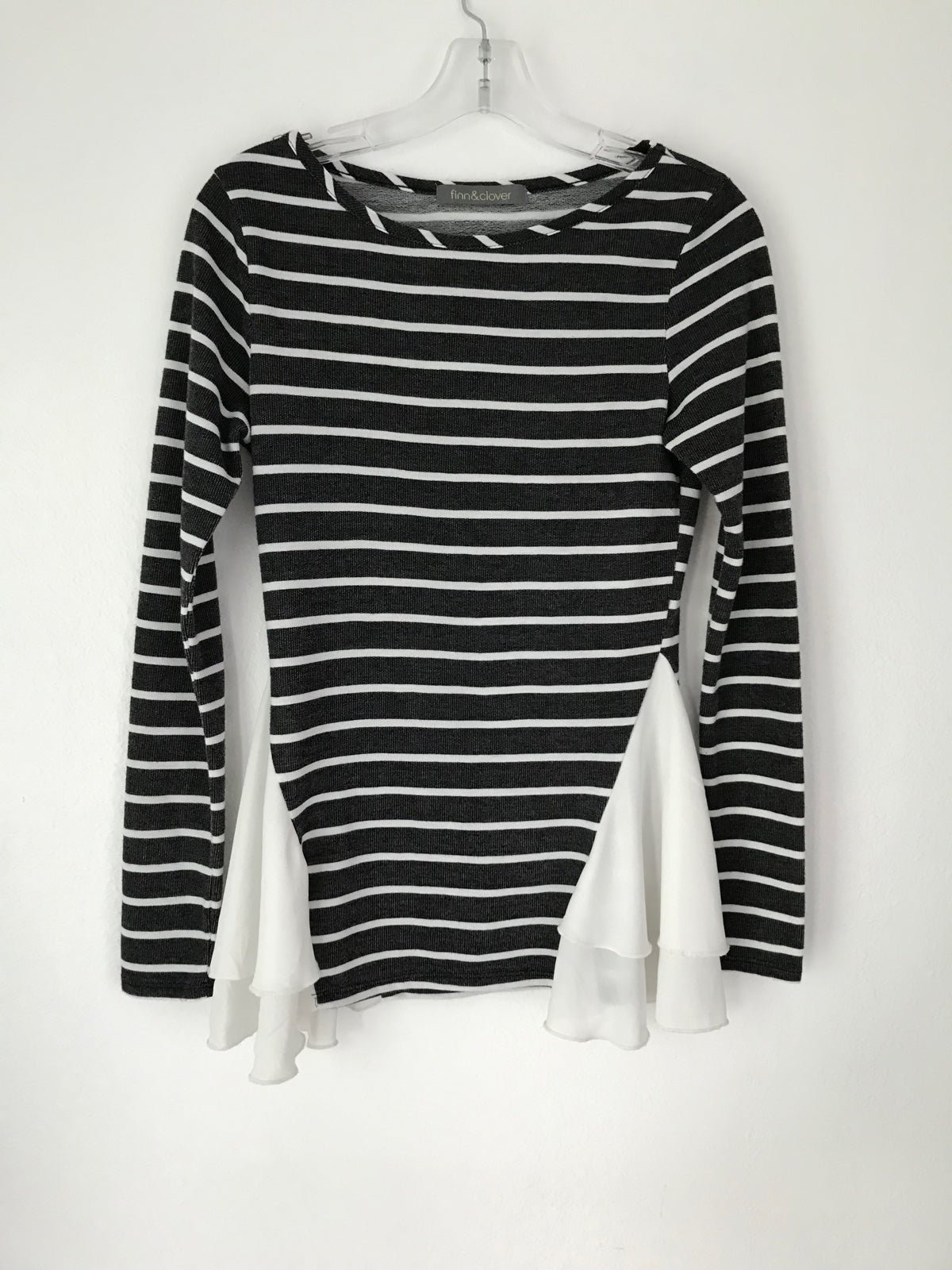 high discount Knit top striped long sleeve gray white w