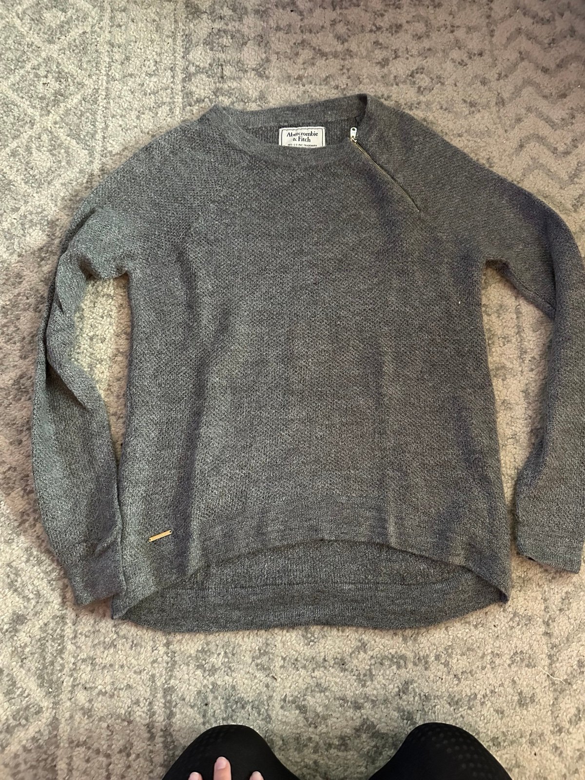 Simple Abercrombie gray knit sweater with zip detail p1