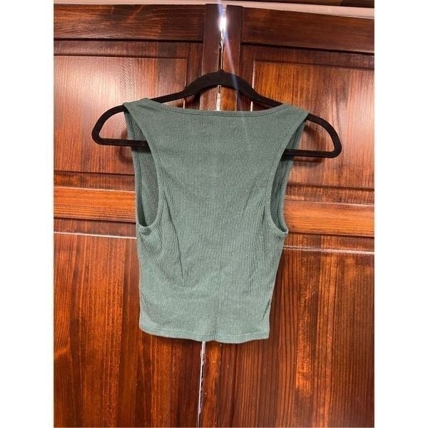 high discount Urban Outfitters green sleeveless crop top size small Ifx4Zl641 Great