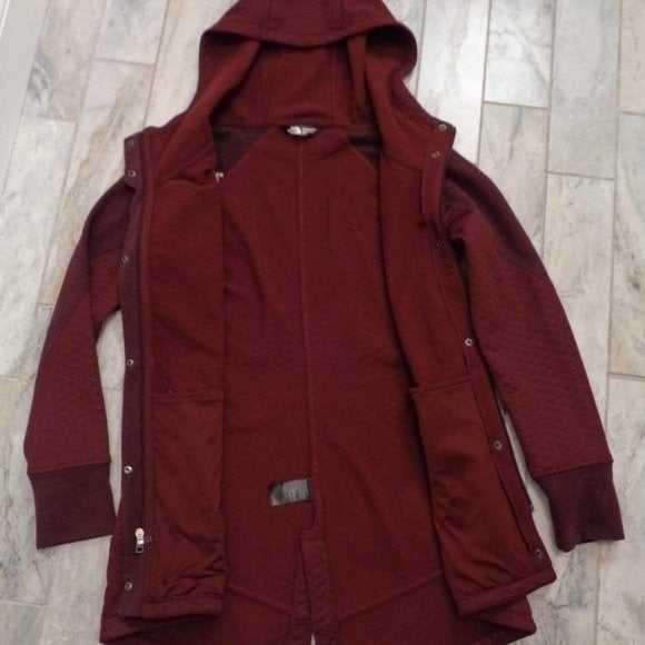 reasonable price NEW The North Face women´s medium Burgundy 3/4 length coat. MSRP $250 KF74HGqnW no tax