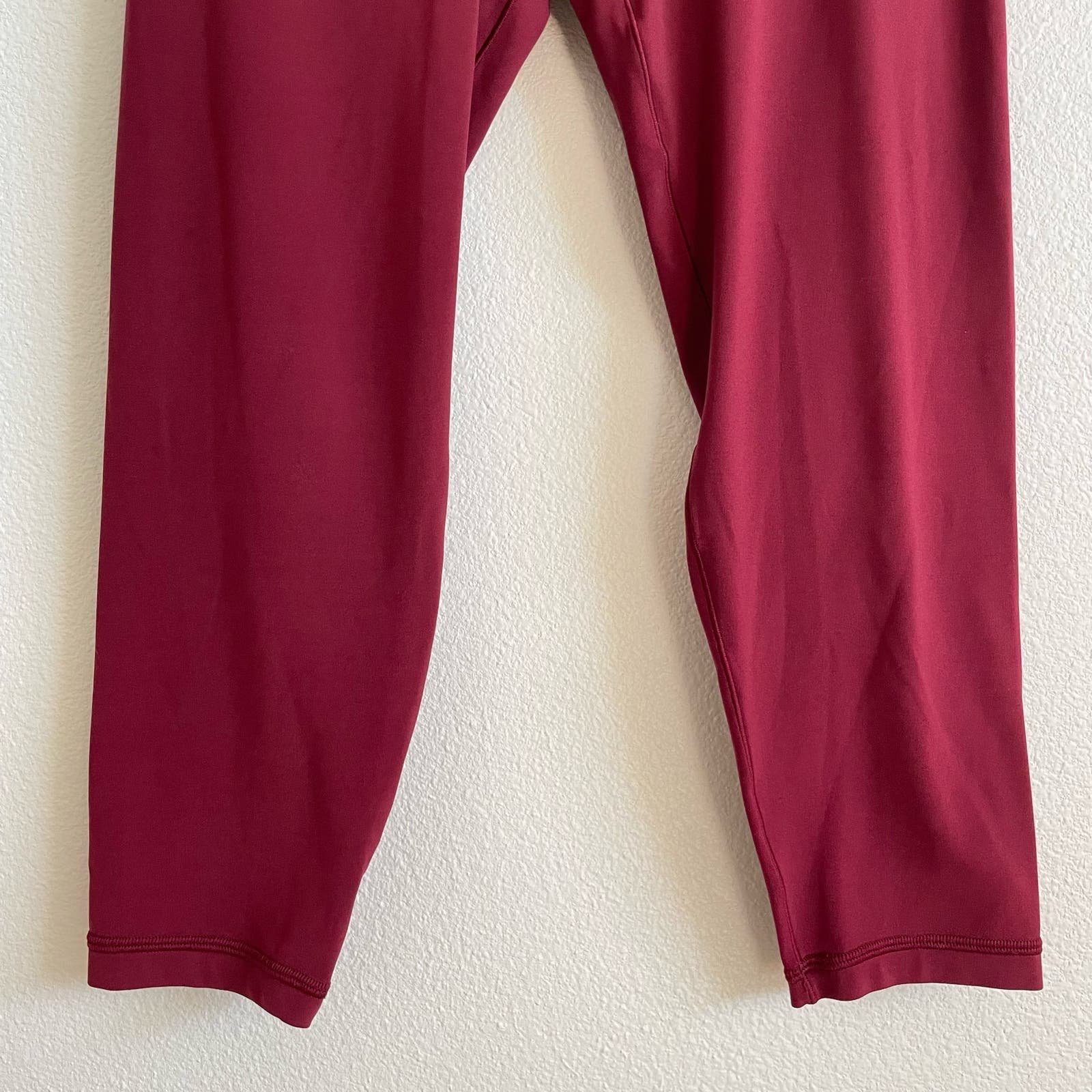 large selection Aerie Red High Waisted Cropped Leggings Women´s Large Short H4TIIeB78 Everyday Low Prices