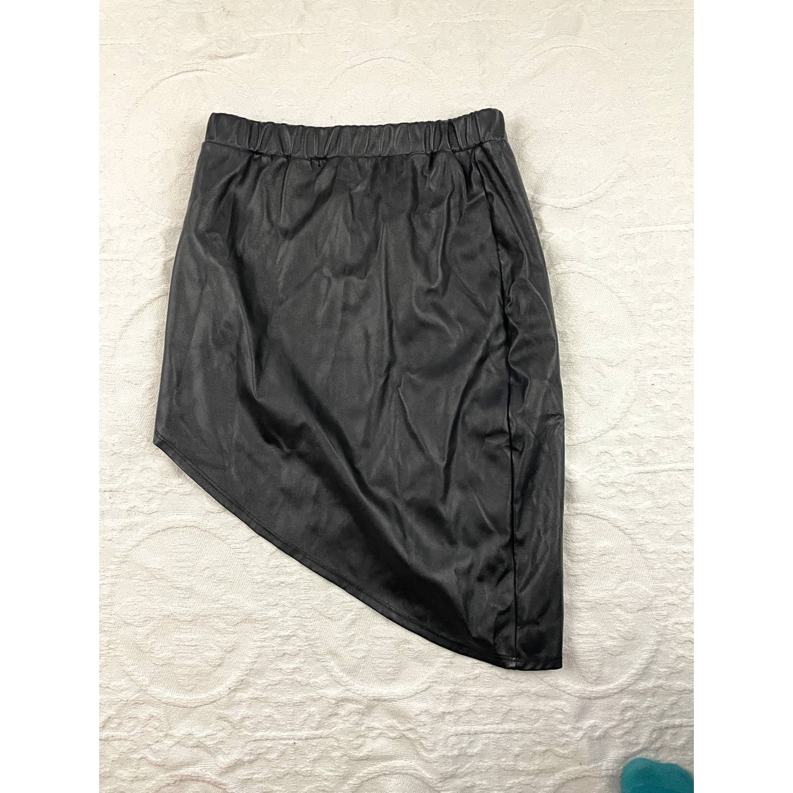 good price Forever 21 Black Faux Leather Asymmetrical Elastic Waist Skirt MEDIUM Women´s mgI0j0vr7 Cheap